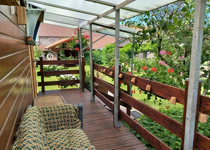 Roulotte Du Berger Hébergement de vacances Brouviller